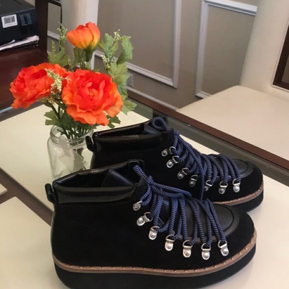 Free People Durango Hiker Boots - 9 ****Only 1 Size 9 Left!!****************** - Picture 3 of 16